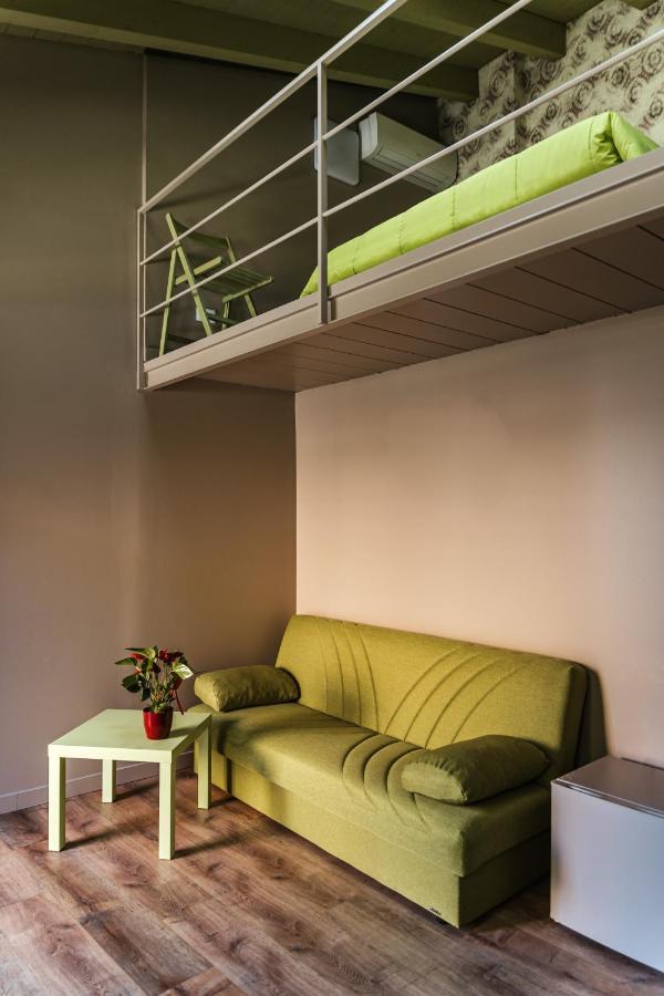 Antico Borgo B&B con SPA Manerba del Garda Exterior foto